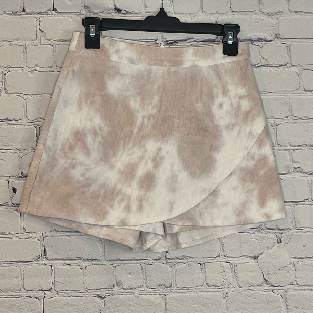 Le Lis Faux Wrap Skort